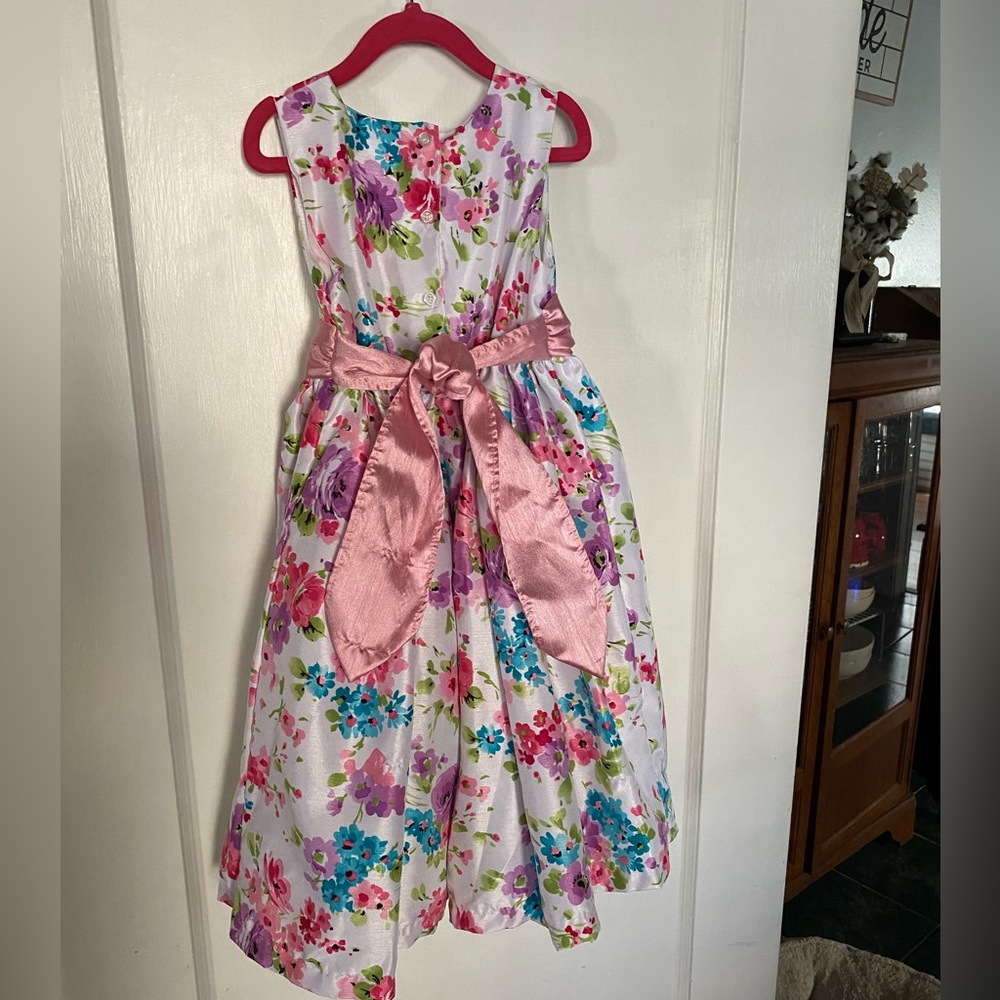 Girls dress